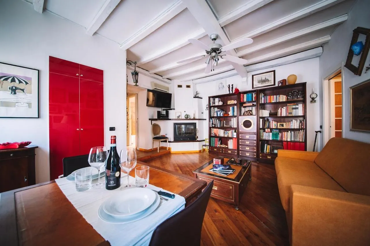 Apartment Duomo - The Warm Maison - Exclusive Milan Italy
